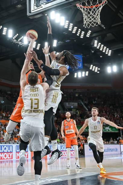 晶宫的比赛 晶宫的比赛